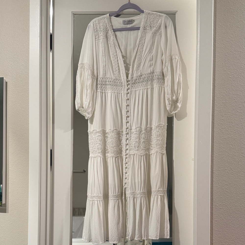 Chicwish White Lace Long Sleeve Dress